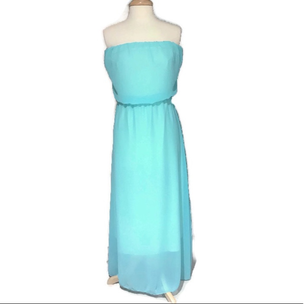 Strapless Maxi.